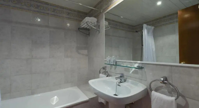 Одноместный номер Standard с балконом RVHotels Mar de Tossa