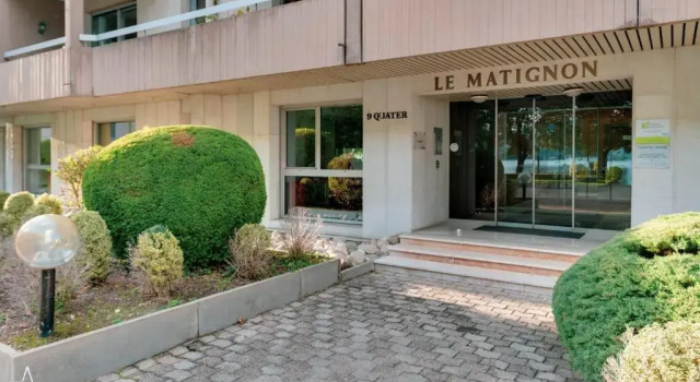 Le Matignon - Appartement design facing Lake Annecy, Забронировать Бутик-отель Анси Озеро Анси