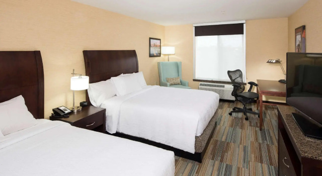 Четырёхместный номер Standard Hilton Garden Inn Mount Holly/Westampton