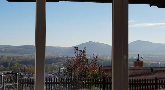 Blick über Krems mit Terrasse, Book Hotel Krems an der Donau 