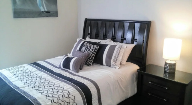 Коттедж Superior Davenport Area Pool Homes by ORB