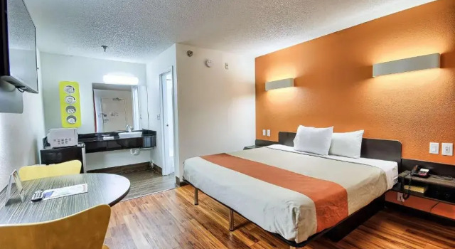 Номер Standard Motel 6-Columbus, OH - West
