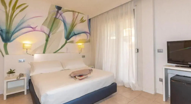 Hotel Nettuno, Забронировать Отель Отели Лидо ди Езоло по системе «всё включено», рядом с Пляж Капаннина, Всё включено