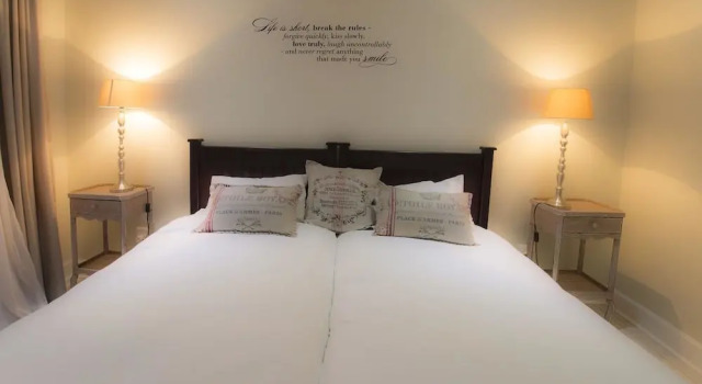 Номер Luxury Lemon Tree B&B