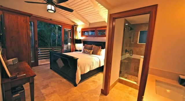 Maui Beachcomber, Boek Hotel Paia 