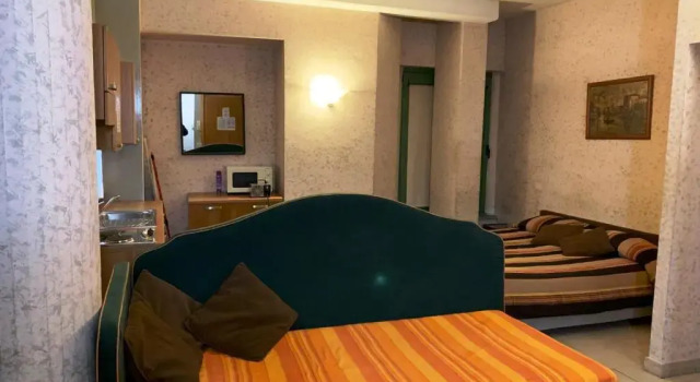 Studio 3 persons occupancy, Book Hotel Hotels in Florence with Parking, Parking