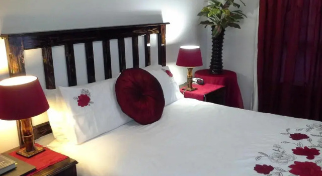 Семейный номер Standard La Rochelle Inn