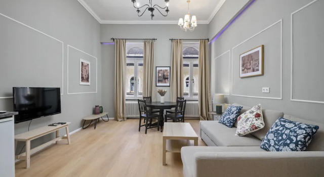 Апартаменты Deluxe Venus Apartments - Akacfa street I