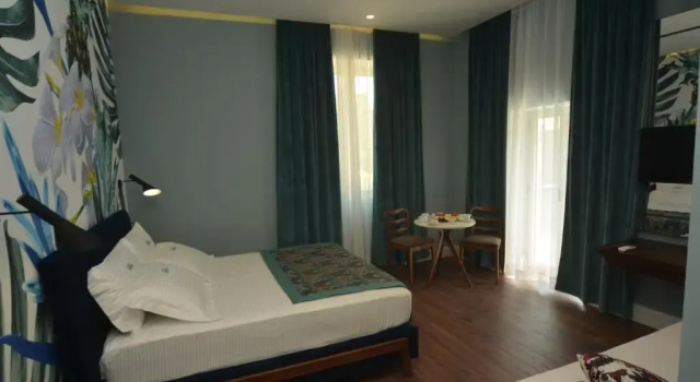 Трёхместный номер Superior Le Palazzine Hotel