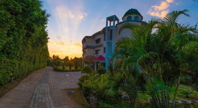 The Tattwaa Corbett Spa & Resort, Rezerwuj Ośrodek wypoczynkowy Hotele w Uttarakhand z basenem, Basen
