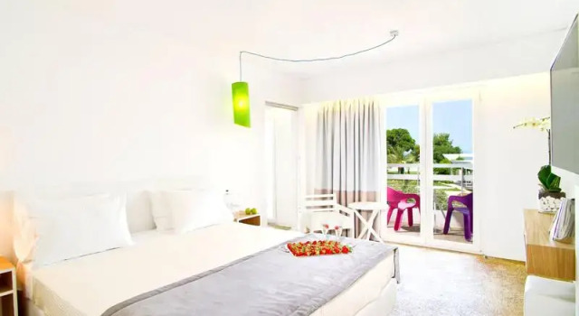 Номер Standard Marathon Beach Resort