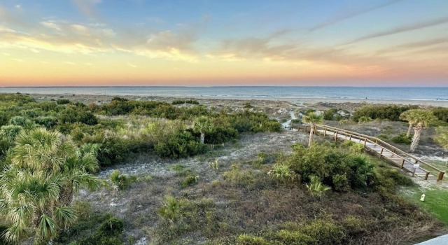 2 soveværelser i standard- værelse med altan Lighthouse Point 2 by Tybee Vacation Rentals