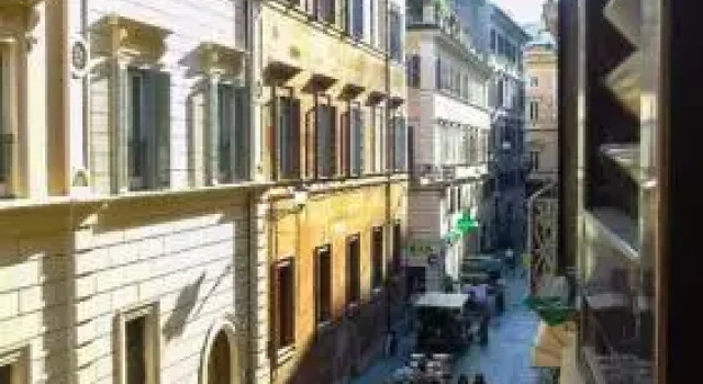 Luxury Suite Piazza Di Spagna, Забронировать Отель Спанья Рим, рядом с Посольство США в Риме