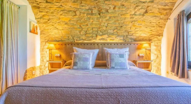 Hostal Rural Mas Rabiol, Book Hotel Hoteller i Girona med morgenmad, Morgenmad