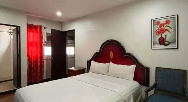 Полулюкс Rainbowland Hotel