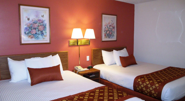 Четырёхместный номер Standard Americas Best Value Inn and Suites - Nevada