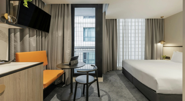 Brady Hotels Jones Lane