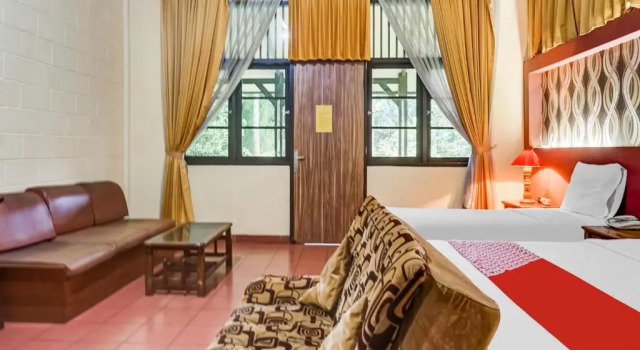 Suite Collection O 91071 Hotel Desa Wisata Tmii