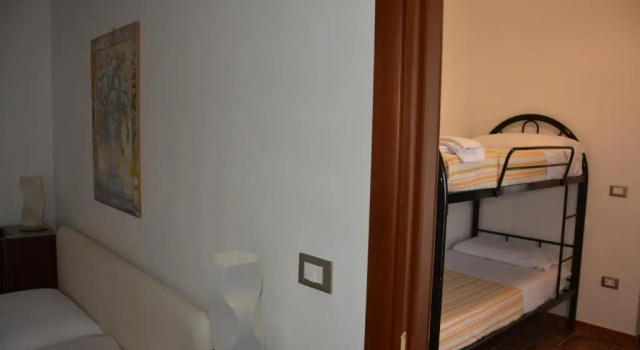 B&B La Casa Rossa, Varaa Bed and Breakfast Paola Calabria