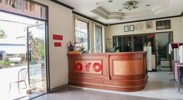 OYO 747 Suwanna Hotel