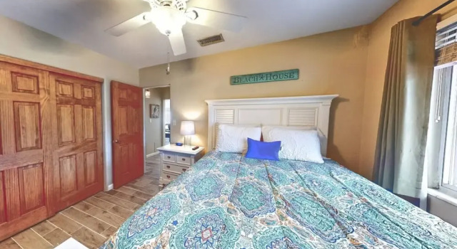 Peacock Bungalow - Left