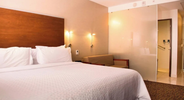 Люкс Executive c 1 комнатой Four Points by Sheraton Queretaro Norte