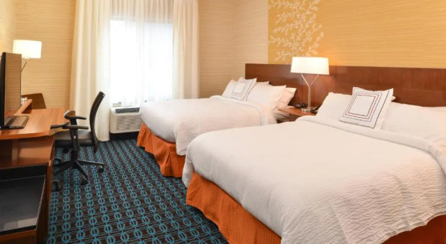 Четырёхместный номер Standard Fairfield Inn & Suites by Marriott Santa Cruz