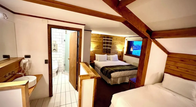 Трёхместный номер Standard с видом на море Weskar Patagonian Lodge