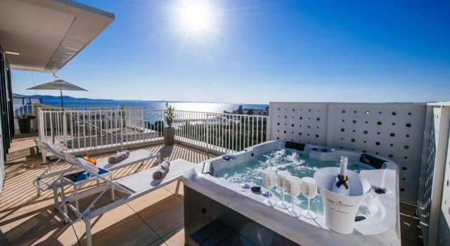Апартаменты Пентхаус Dedaj Resort - Villa Delux with Sea View Pool