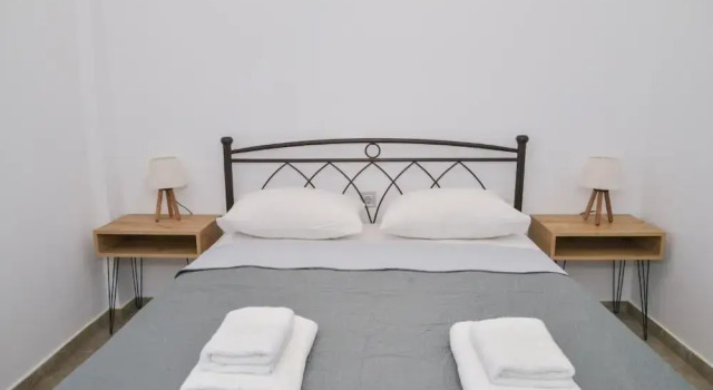 Eleftheria Home, Prenota Casa vacanze Parasporos Paro