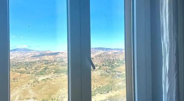 Standard Doppel Zimmer mit Bergblick Enna Inn Centro