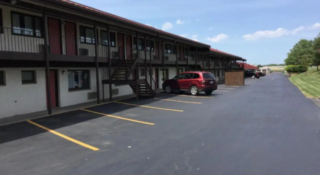Четырёхместный номер Standard Econo Lodge Buffalo South