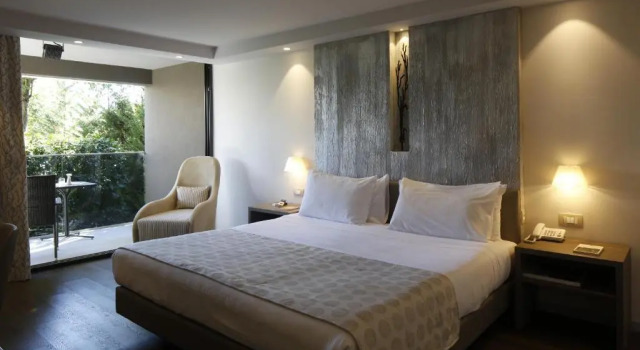 Люкс Deluxe Palmon Bay Hotel & Spa