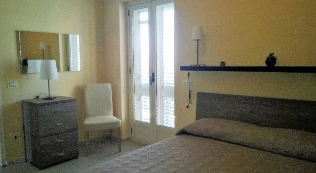 La terrazza sul borgo, Book Hotel Serracapriola Apulia
