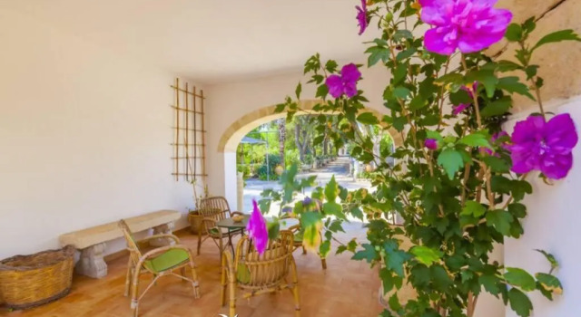 Апартаменты Appartamento in Casale con piscina a Spongano