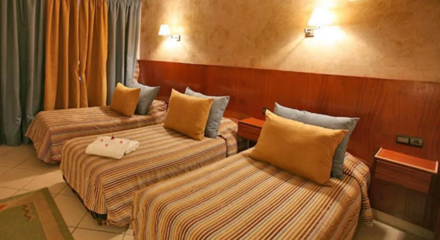 Camera tripla Standard Hotel Ali