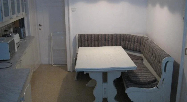 Carlton Suites