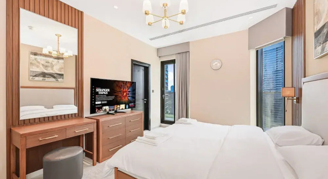 Трёхместный семейный номер Standard с 3 комнатами с балконом и с видом на озеро Elite Downtown Residence 2