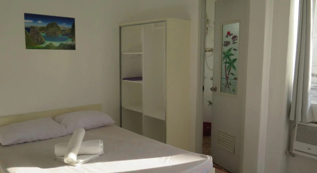 Номер Deluxe с балконом Cool Stay Inn