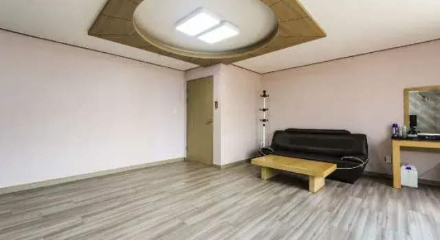 Номер Standard Elysee Hotel
