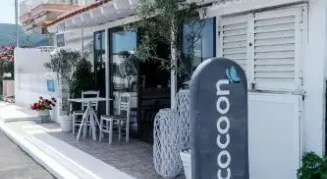 Cocoon Hotel, Забронировать Отель Отели Сарти с парковкой, рядом с Пляж Острия, Парковка