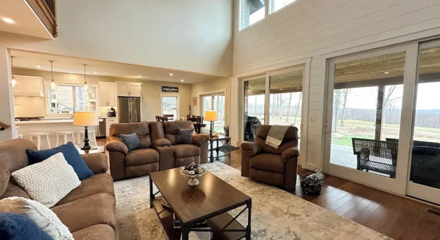 7th Heaven by Taylor Made Deep Creek, Buchen Sie Ferienhaus Hotels in Maryland mit Parkplatz, Parkplätze