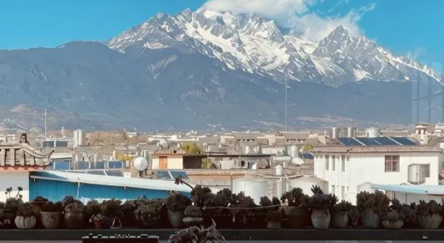 The R.D Resorts LiJiang, Забронировать Отель Лицзян Юньнань, рядом с Water Wheels