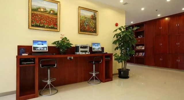 Hanting Hotel Shanghai Hongqiao Railway Stati, Varaa Hotelli Hongqiao Shanghai