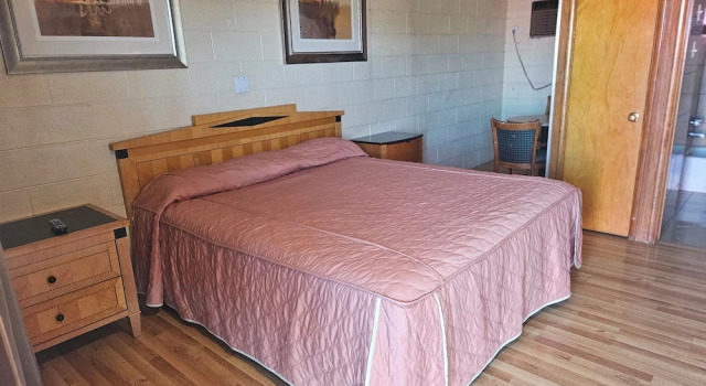 Номер Comfort Branding Iron Motel