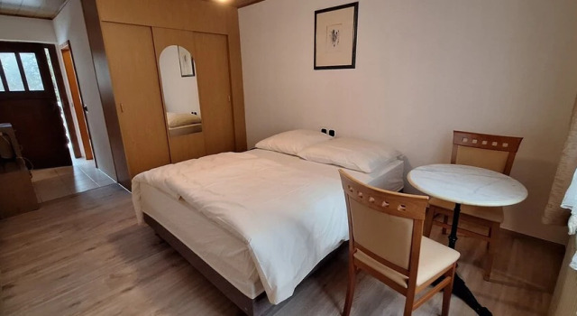 Sharmas Hotel, Reserva ahora Hotel Hoteles y alojamientos en Langer Berg, Hotel