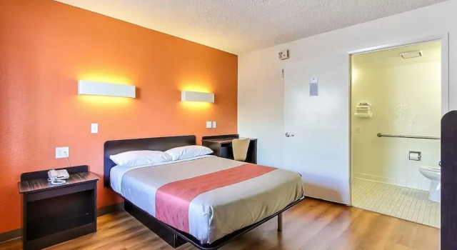 Люкс Deluxe Motel 6-Campbell, CA - San Jose