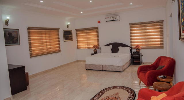 Orisun Resort & Gallery, Prenota Resort Ibadan 