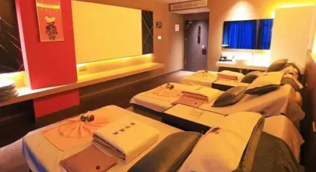 Regent Garden Hotel Zhoushan, Prenota Hotel Hotel a Zhoushan con parcheggio, Parcheggio