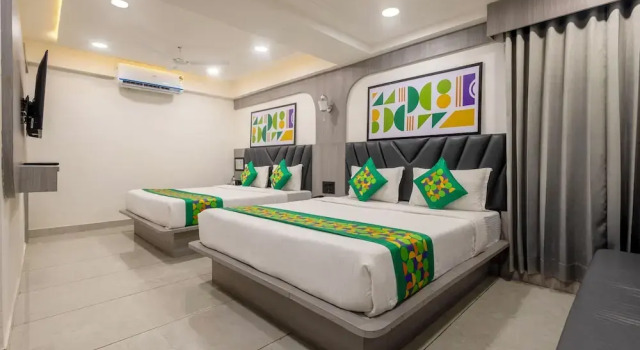 Treebo Grand Shivay, Rezervovat Hotel Hotely v Gujarat s parkováním, Parkování